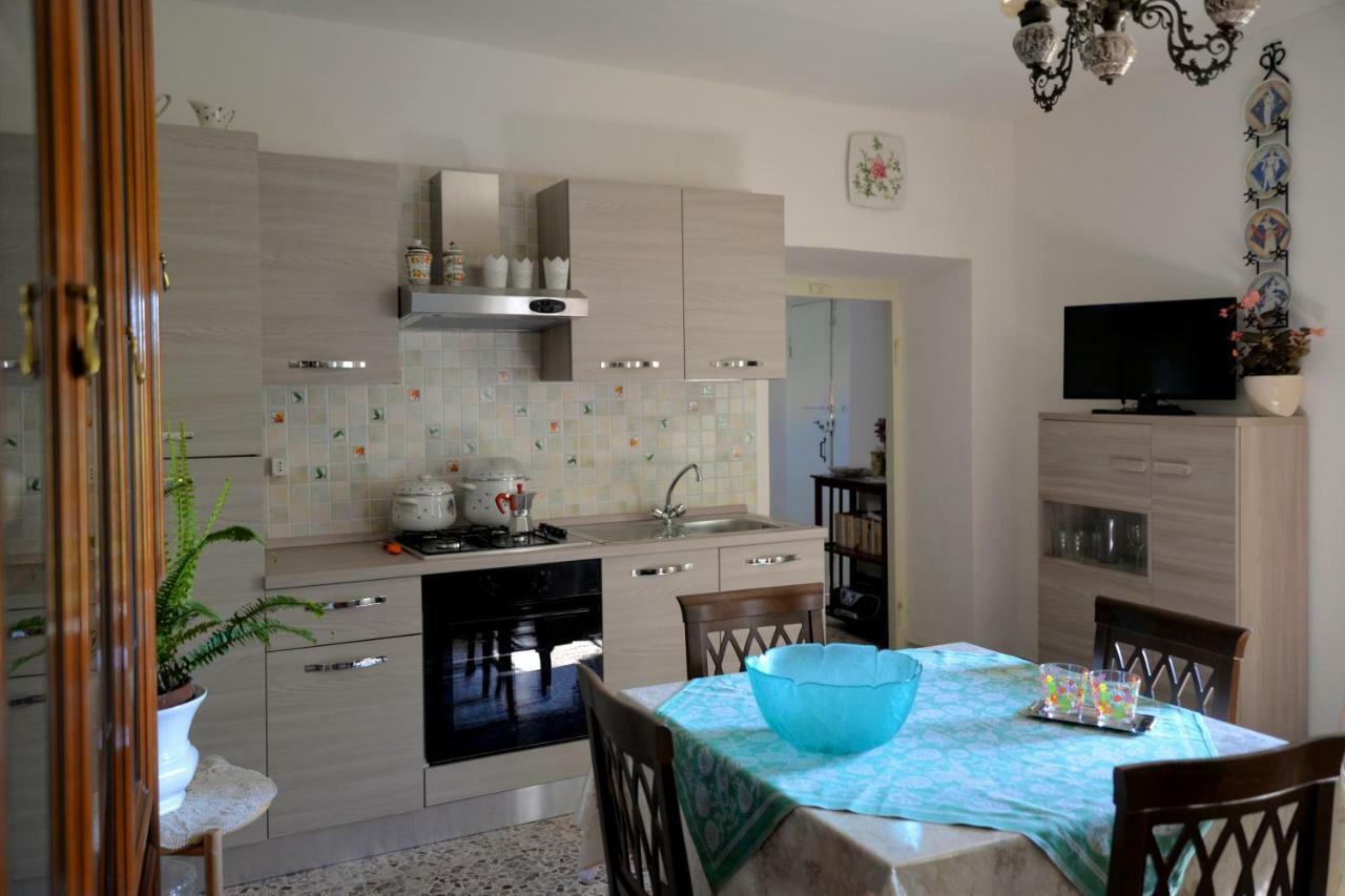 A Casa Di Carla Leilighet Terracina Eksteriør bilde